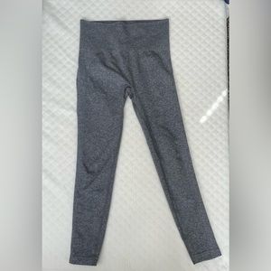 Women’s Gray leggings size small